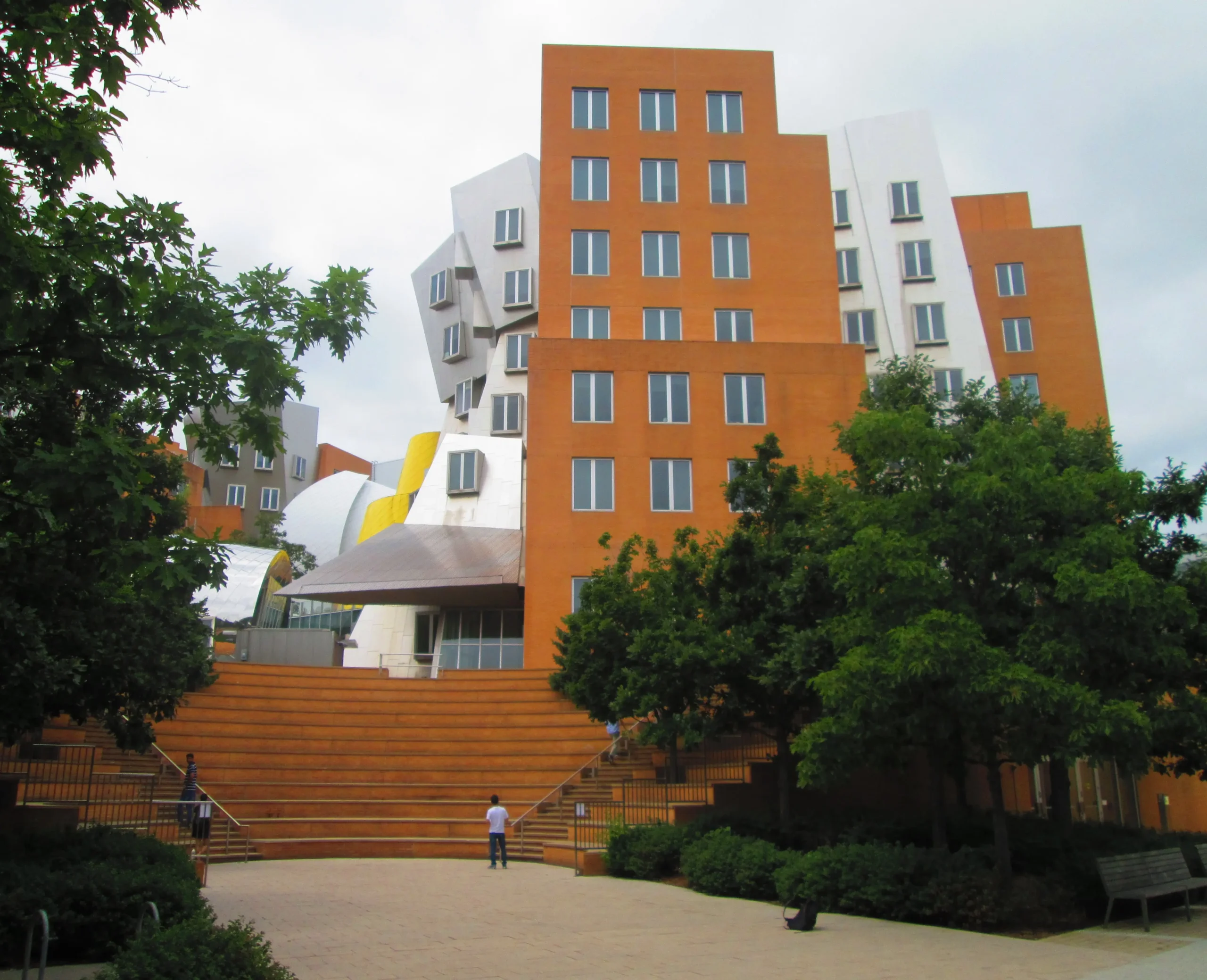 Frank Gehry (MIT Stata Center)