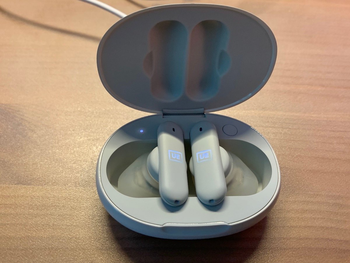 D Smoke + Ultimate Ears
